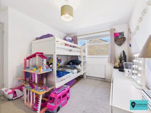 Bedroom- click for photo gallery